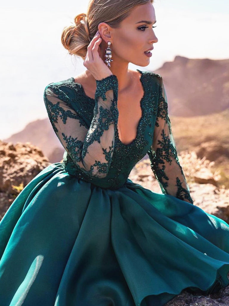 A Line V Neck Long Sleeves Short Green Lace Prom Dresses, Short Green Lace Homecoming Graduation Dresses